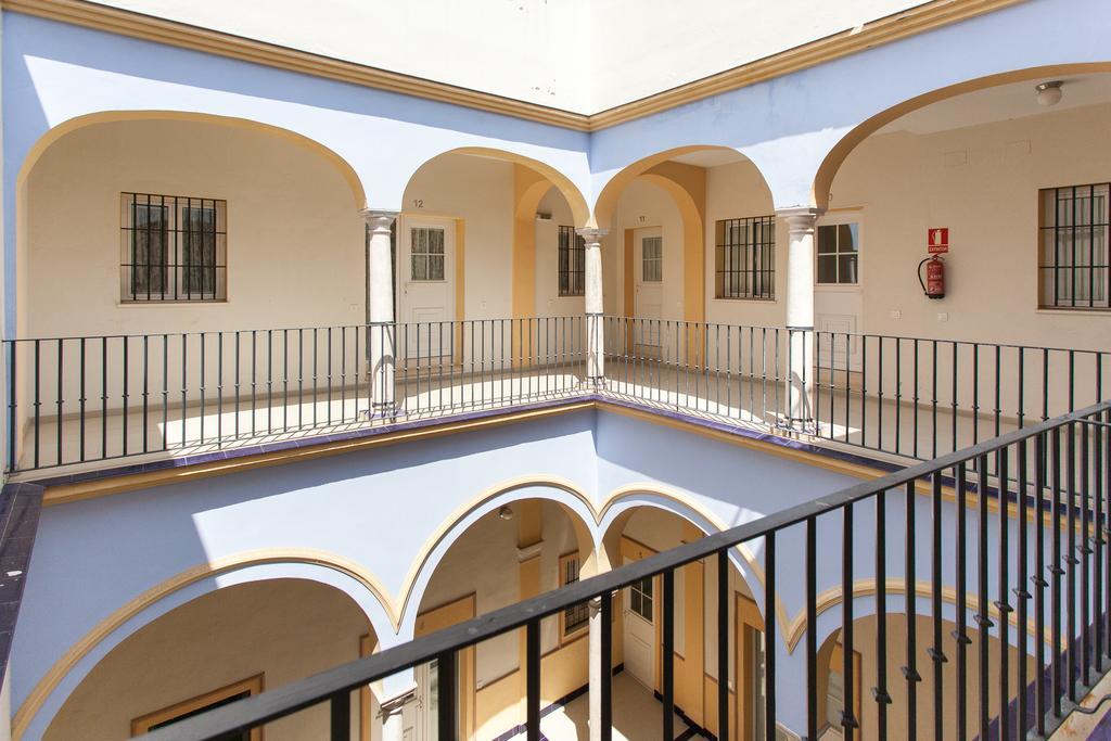 Alberto Lista 9 * Seville